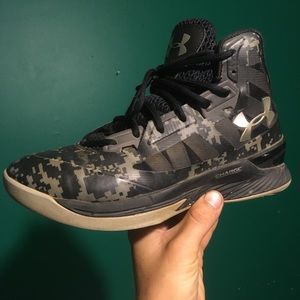 Under Armour Lightning 3 Black Basketball Shoes 9